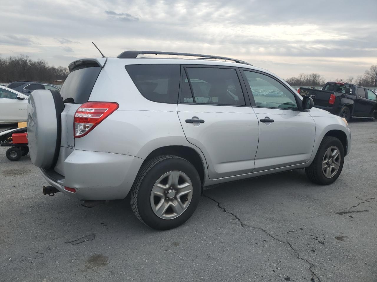 2010 Toyota RAV 4 - Image 3