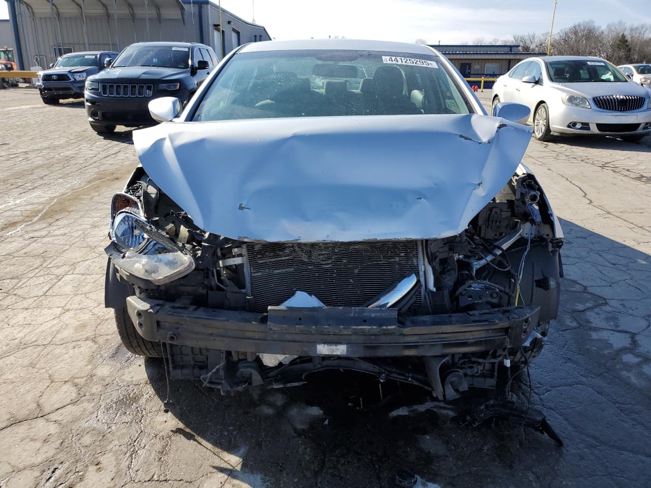 2013 Hyundai Elantra - Image 5