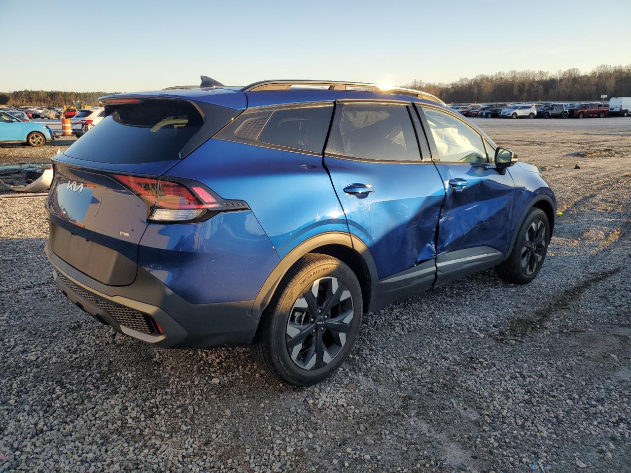 2023 Kia Sportage - Image 3