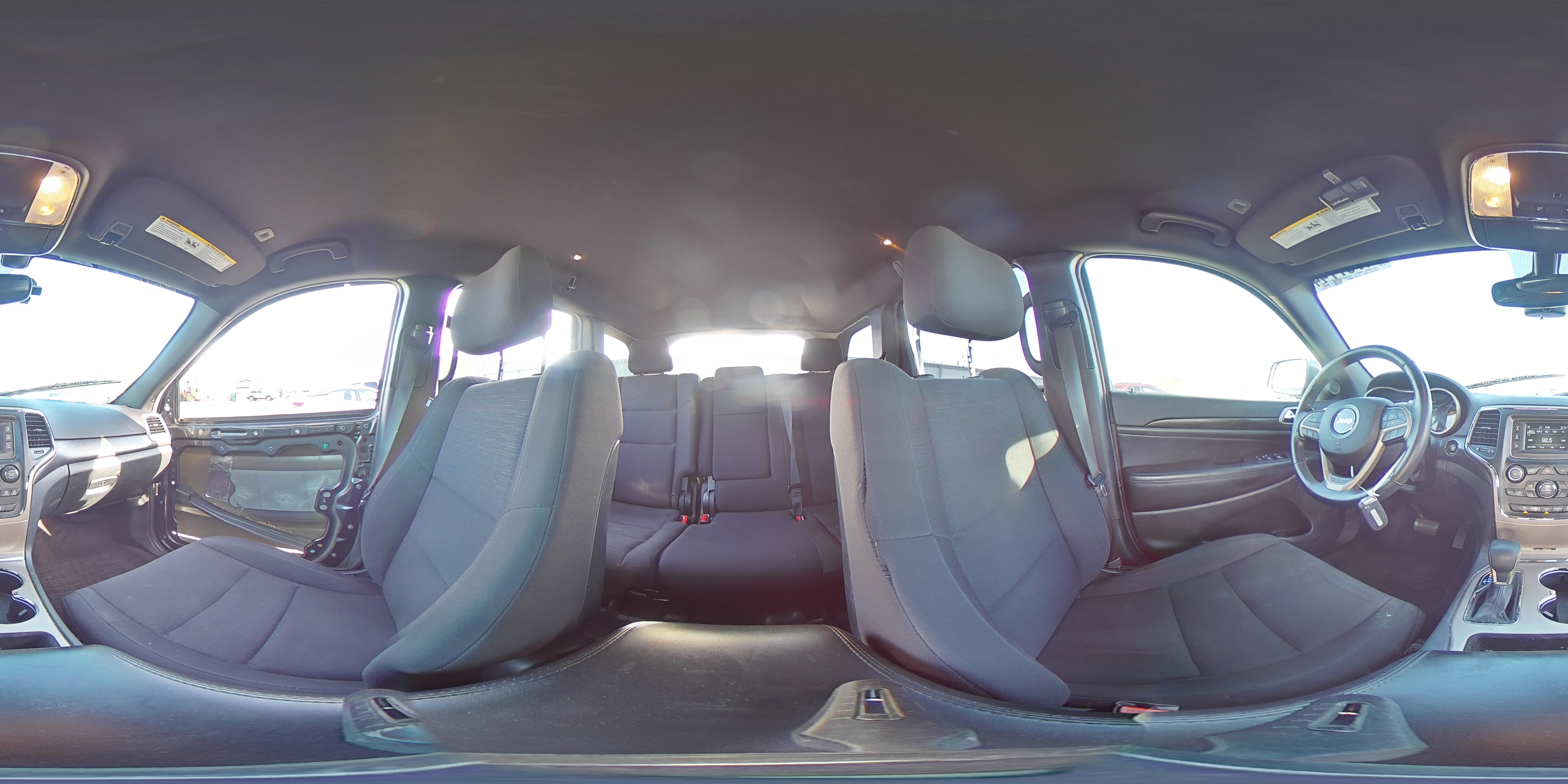 2017 Jeep Grand Cherokee - Image 14