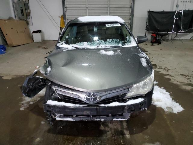 Sedans TOYOTA CAMRY 2014 Zielony