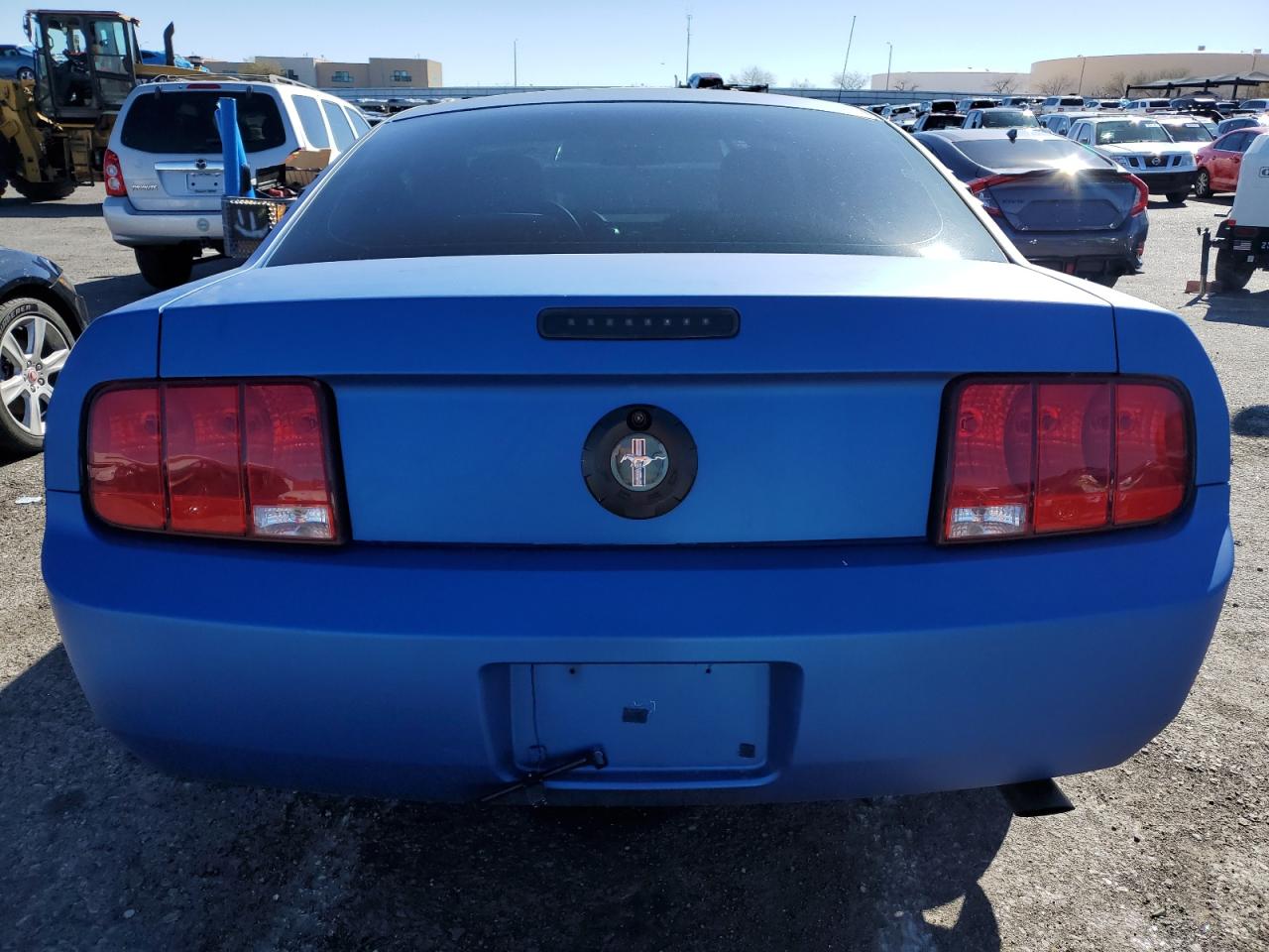 2005 Ford Mustang - Image 6