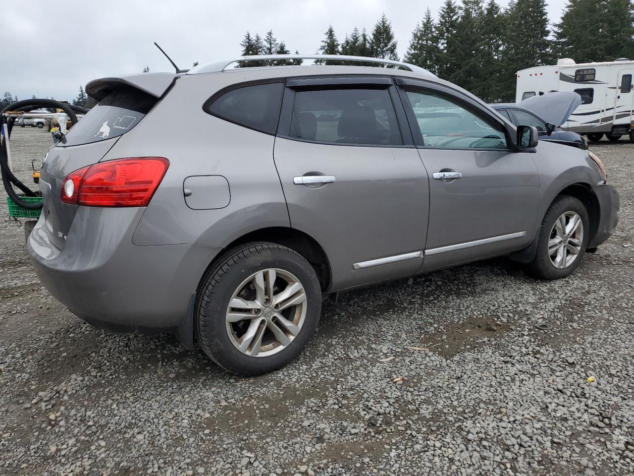 2013 Nissan Rogue - Image 3