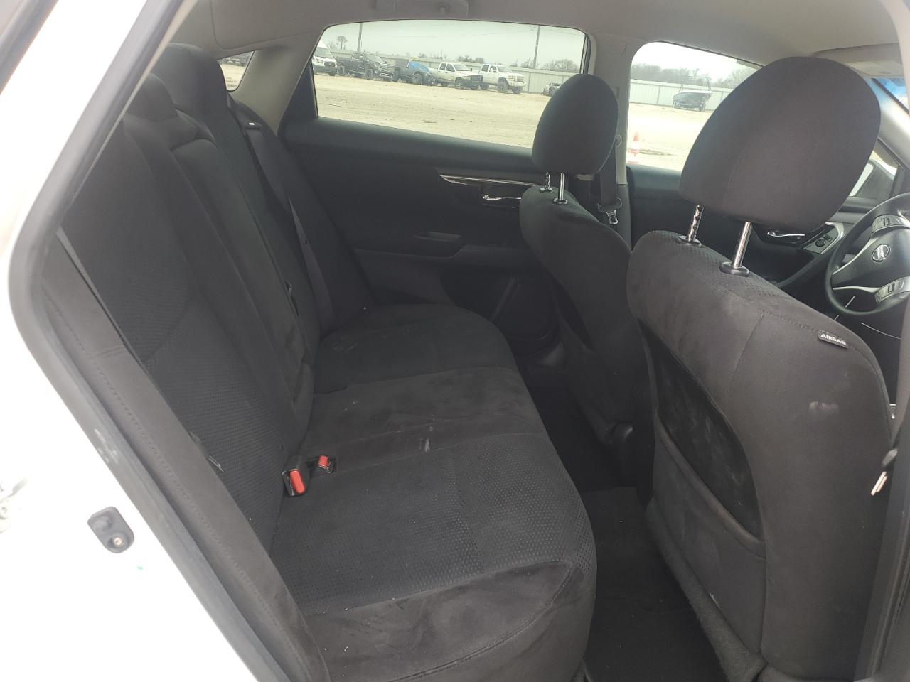 2014 Nissan Altima - Image 10