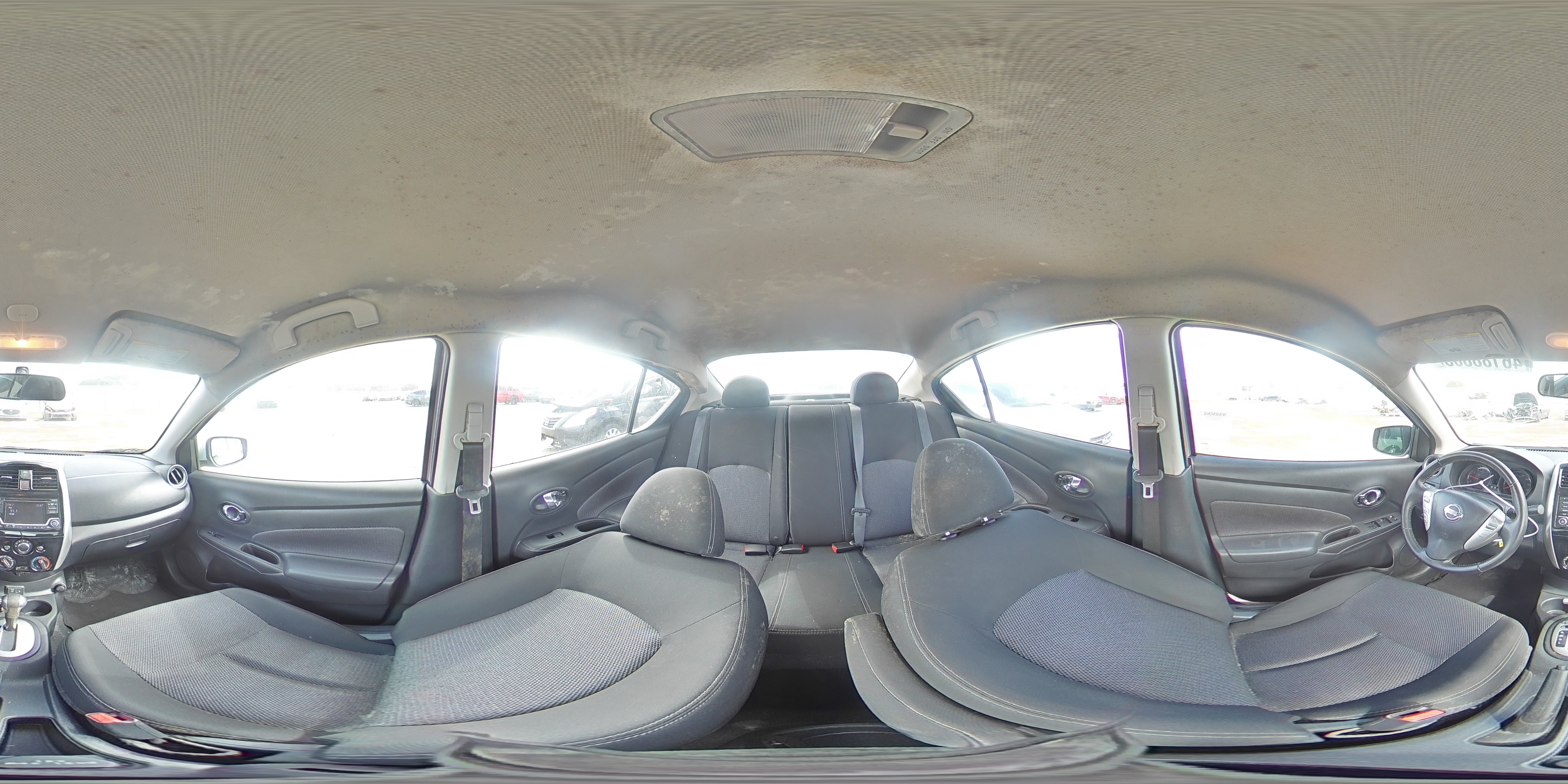 2018 Nissan Versa - Image 13