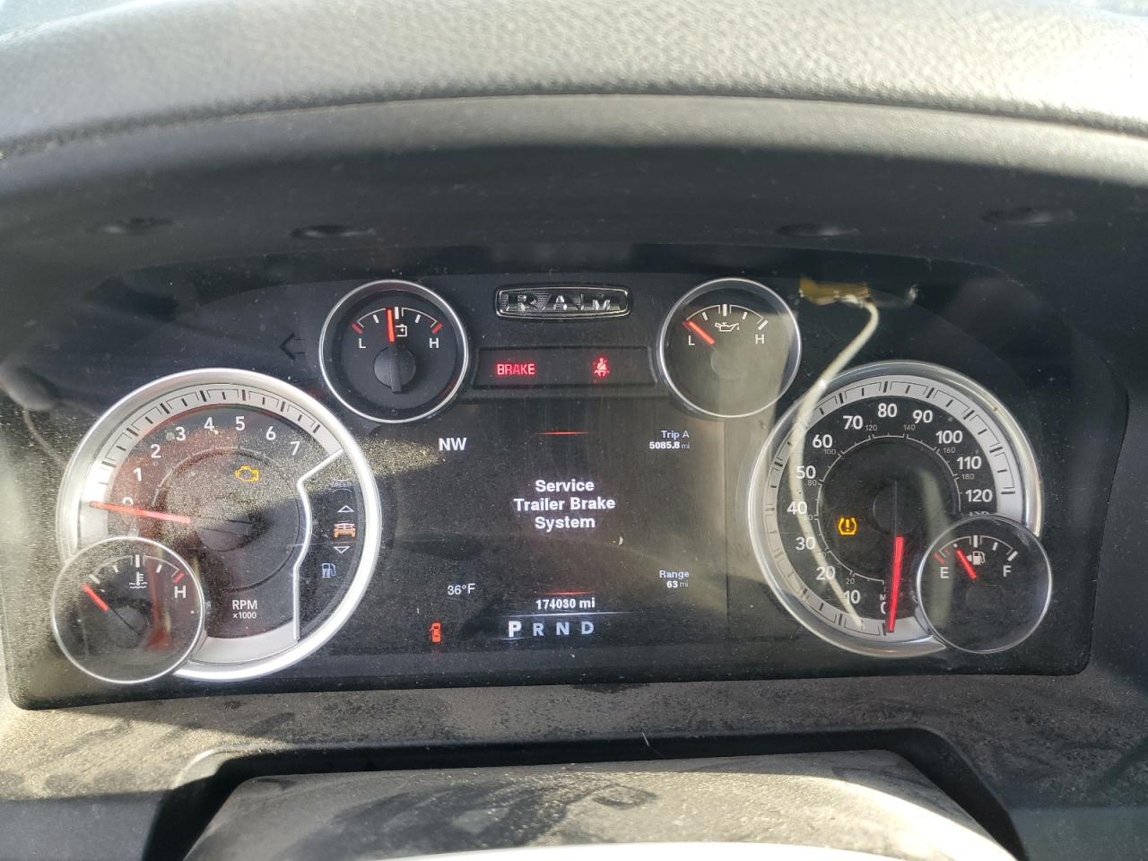 2014 RAM 1500 - Image 9