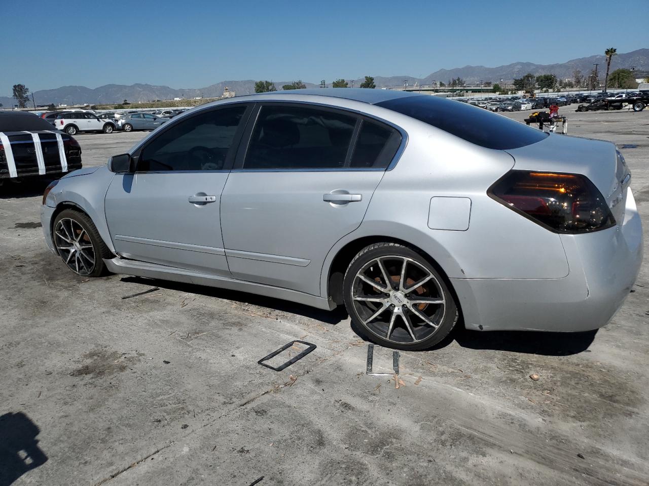 2012 Nissan Altima - Image 2