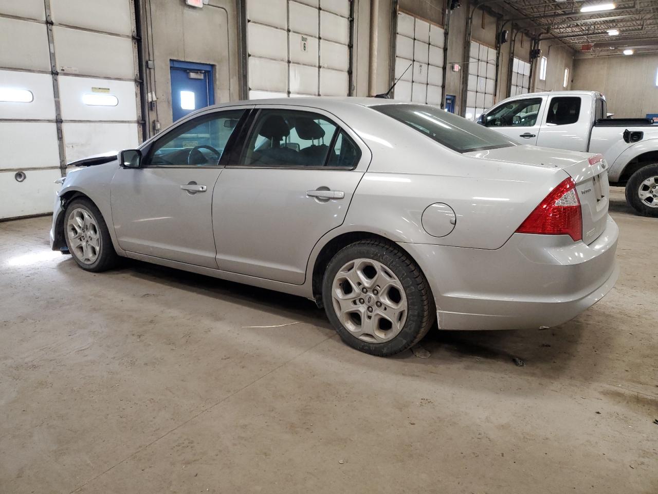 2010 Ford Fusion - Image 2