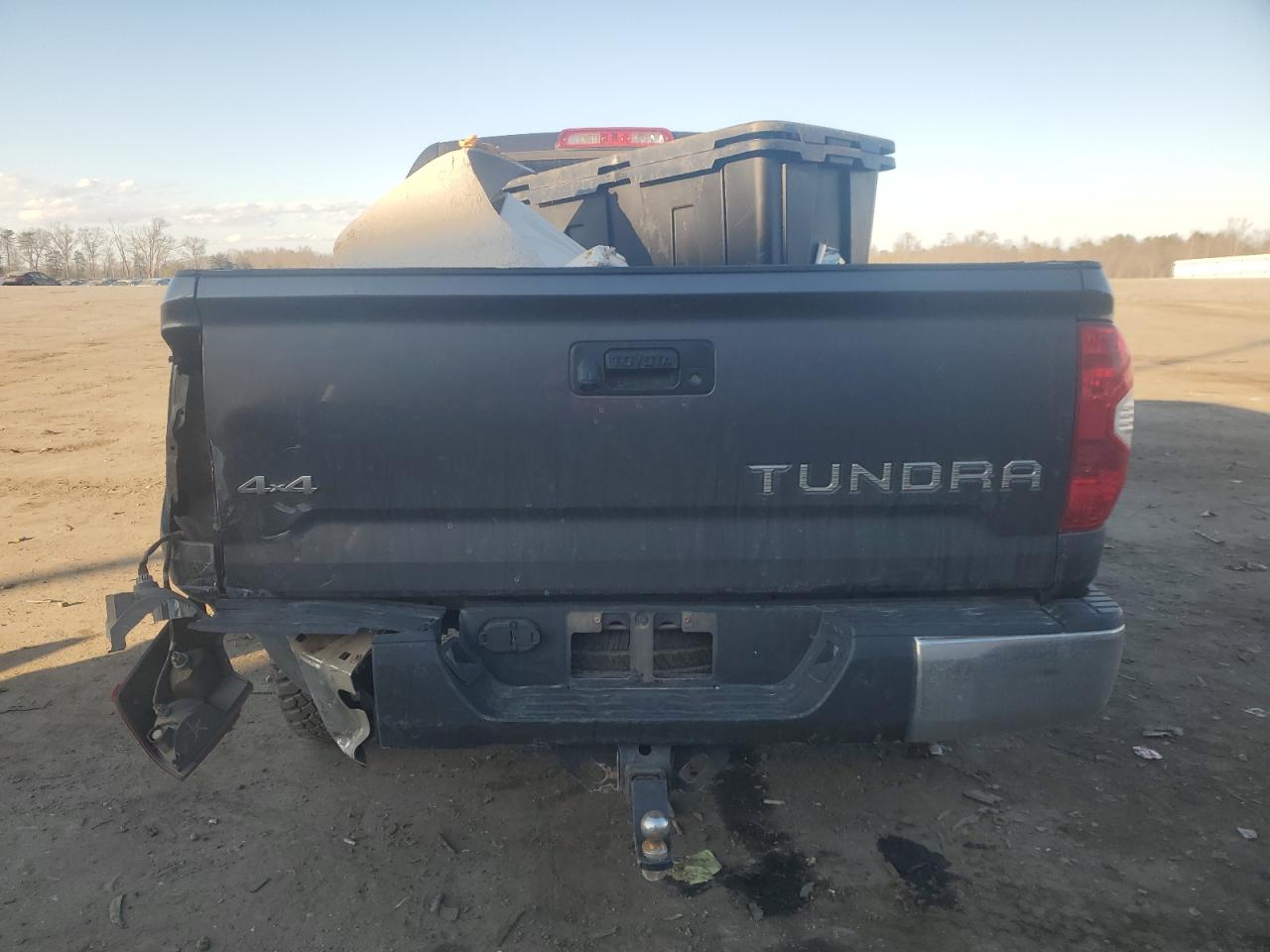 2018 Toyota Tundra - Image 6