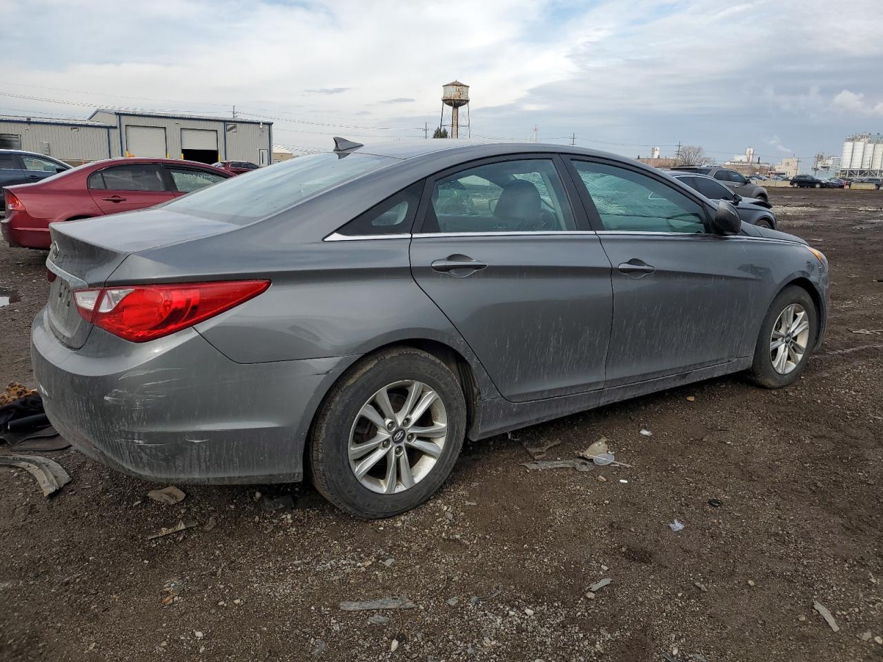 2012 Hyundai Sonata - Image 3