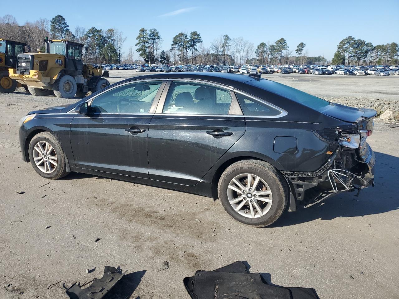 2016 Hyundai Sonata - Image 2