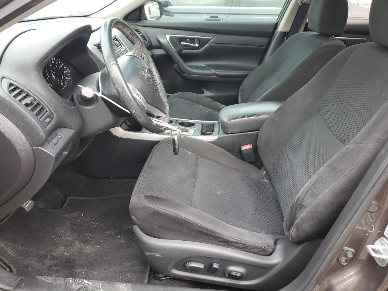 2015 Nissan Altima - Image 7