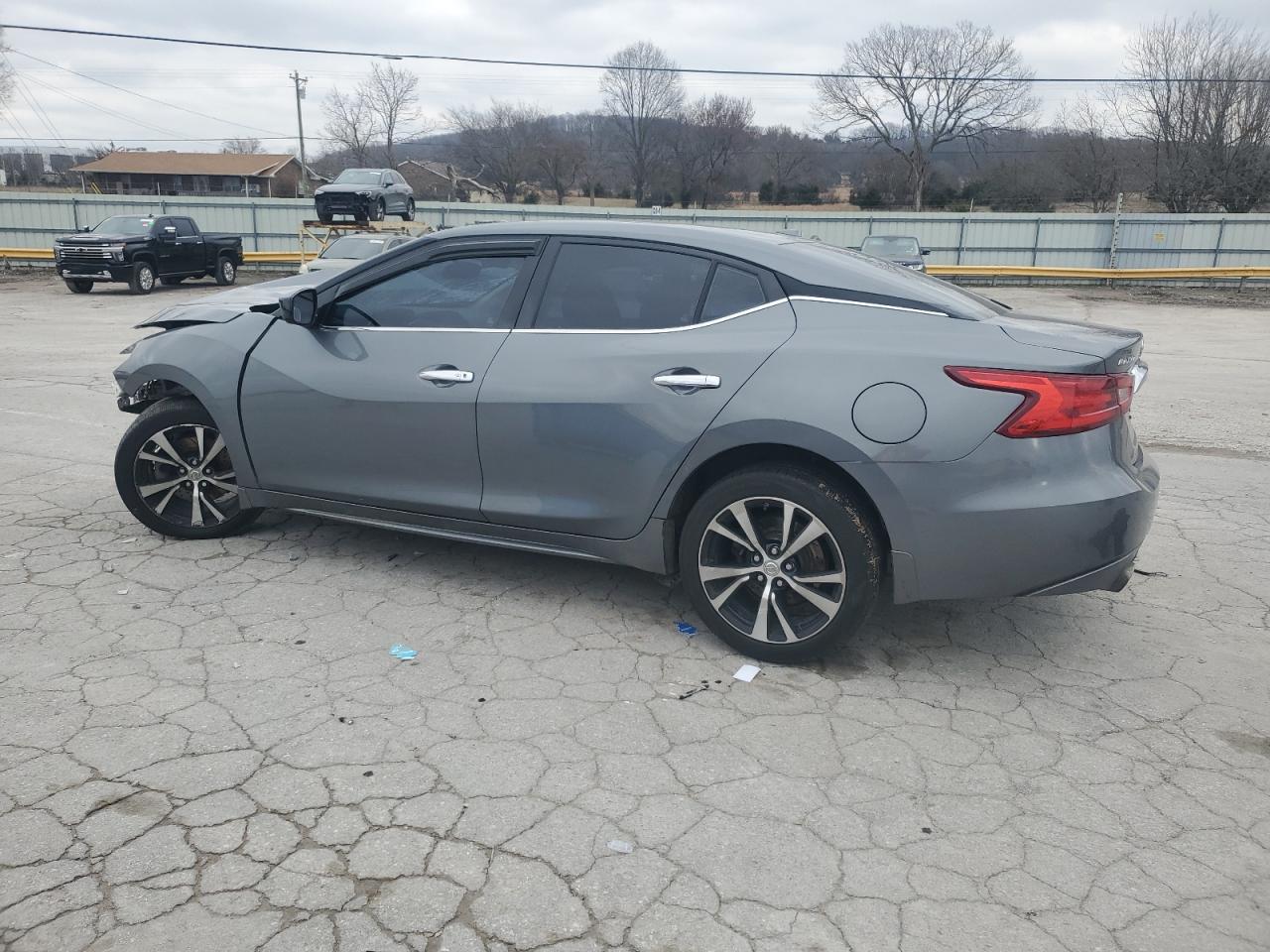 2017 Nissan Maxima - Image 2