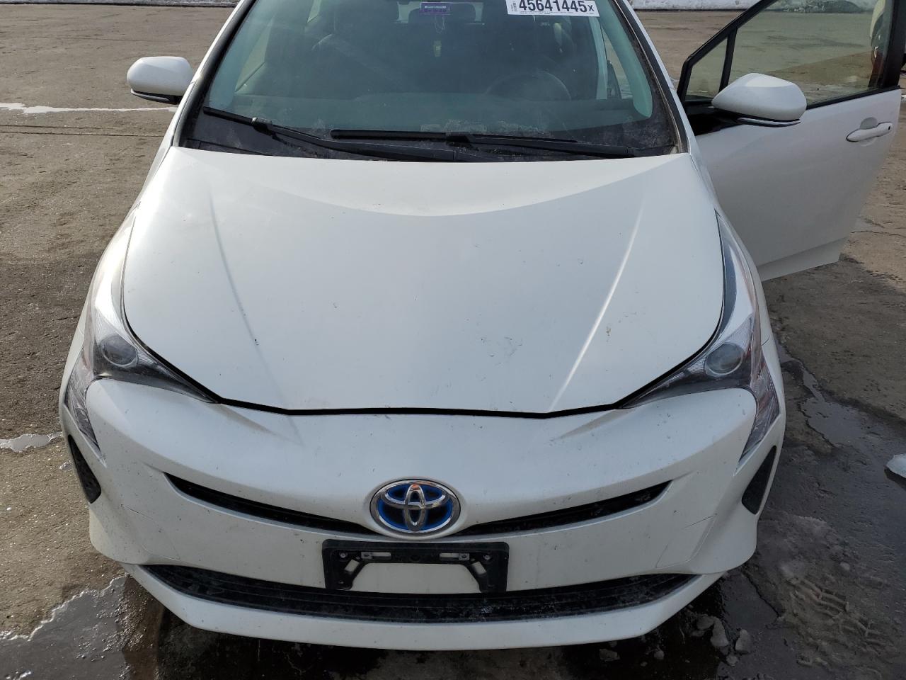 2016 Toyota Prius - Image 11
