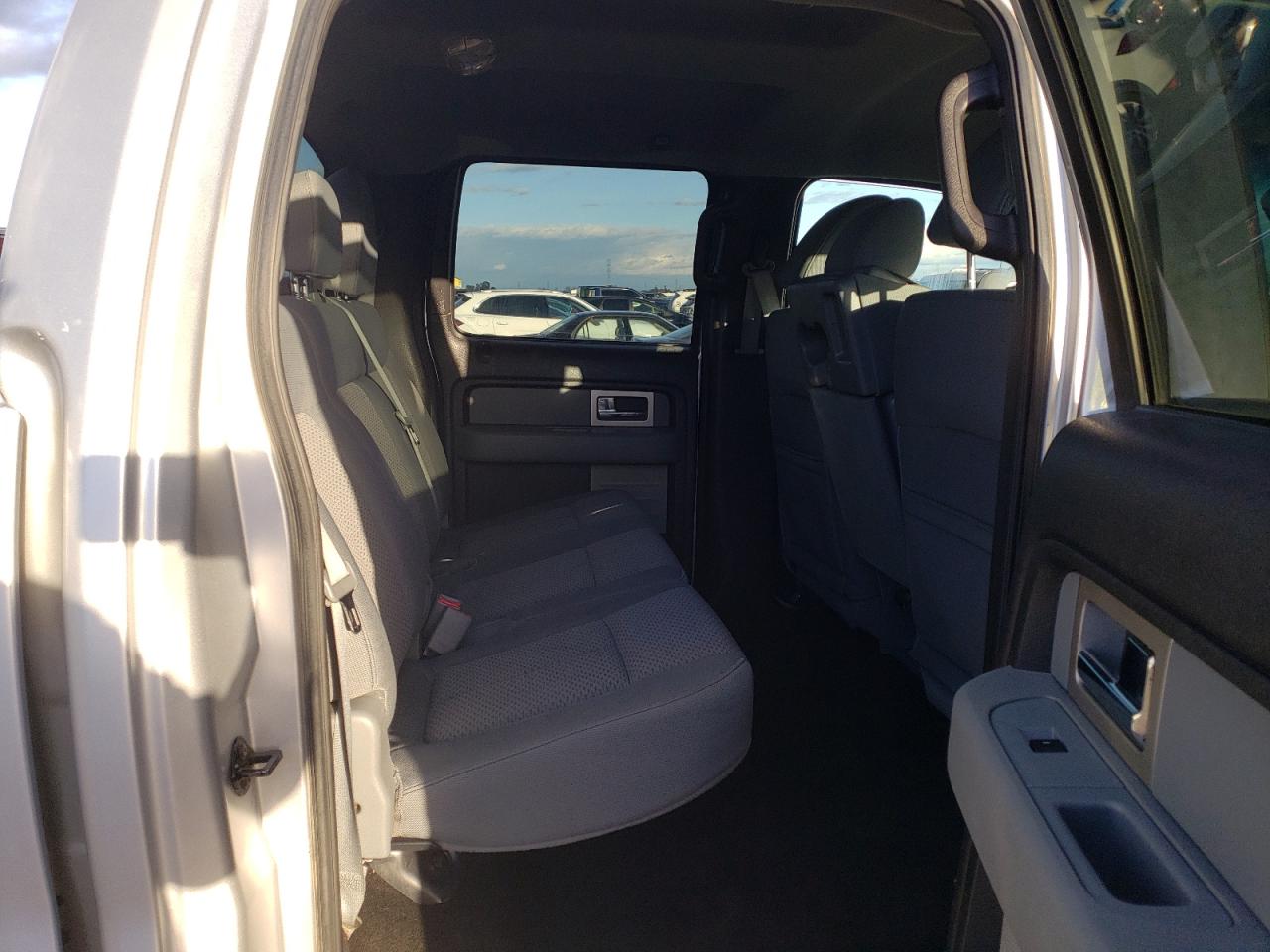 2011 Ford F-150 - Image 10