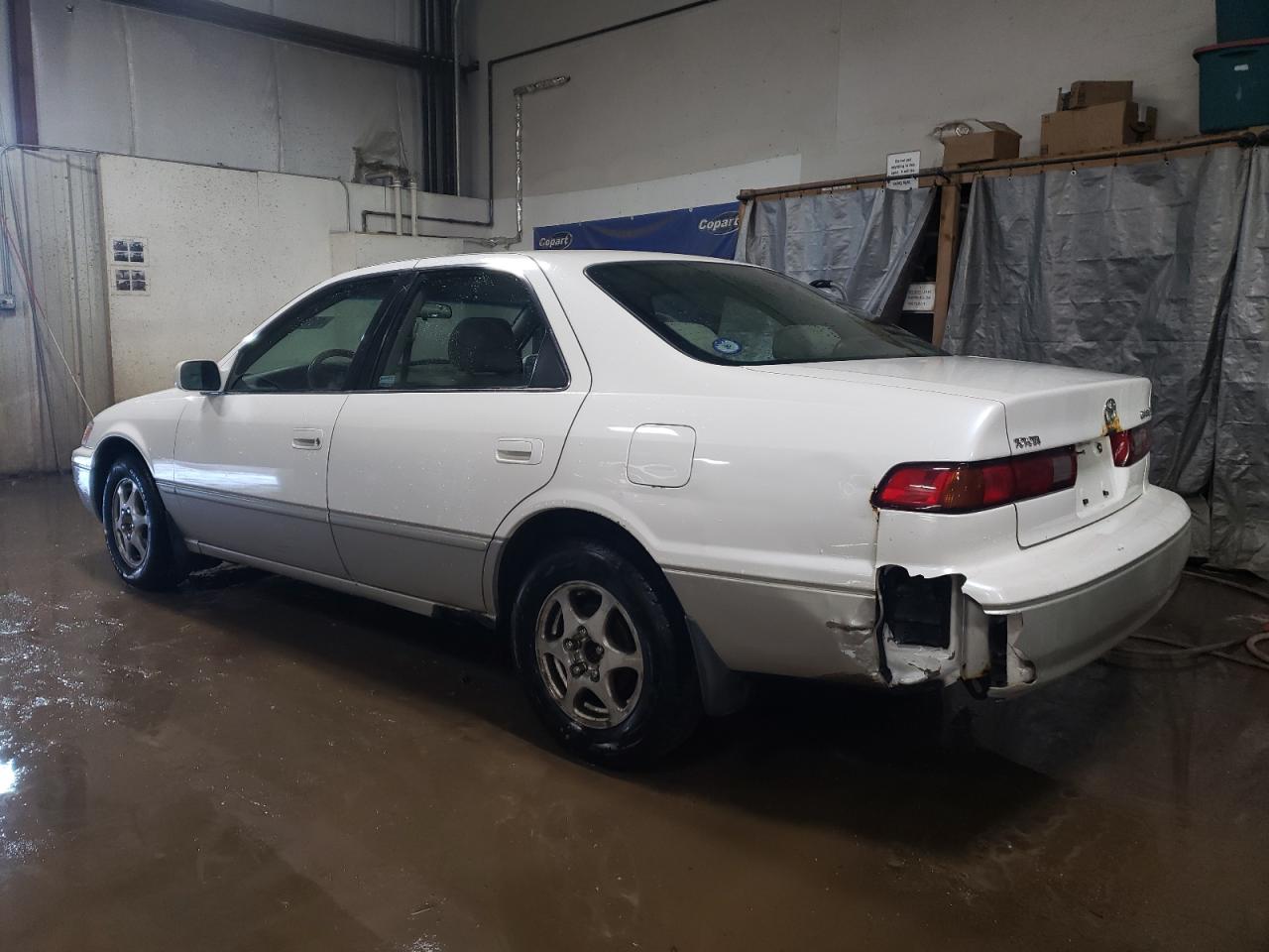 1999 Toyota Camry - Image 2