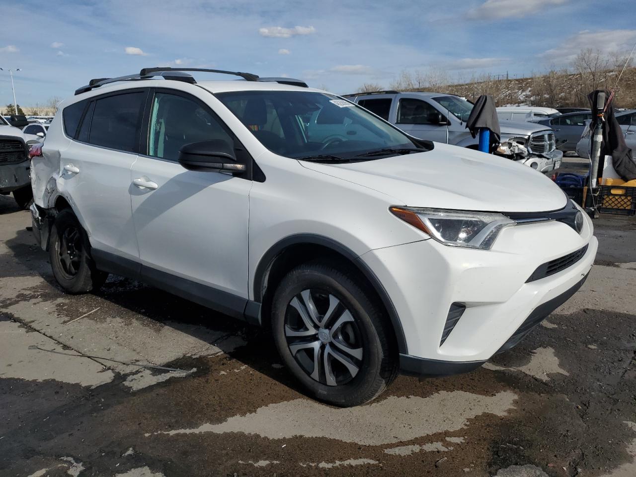 2018 Toyota RAV 4 - Image 4