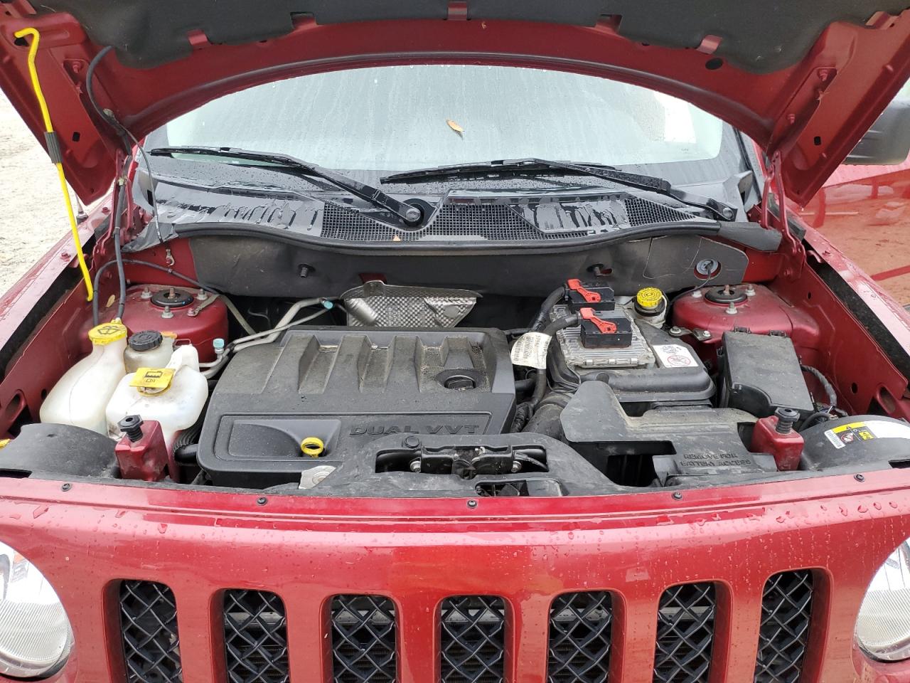 2016 Jeep Liberty (Patriot) - Image 12