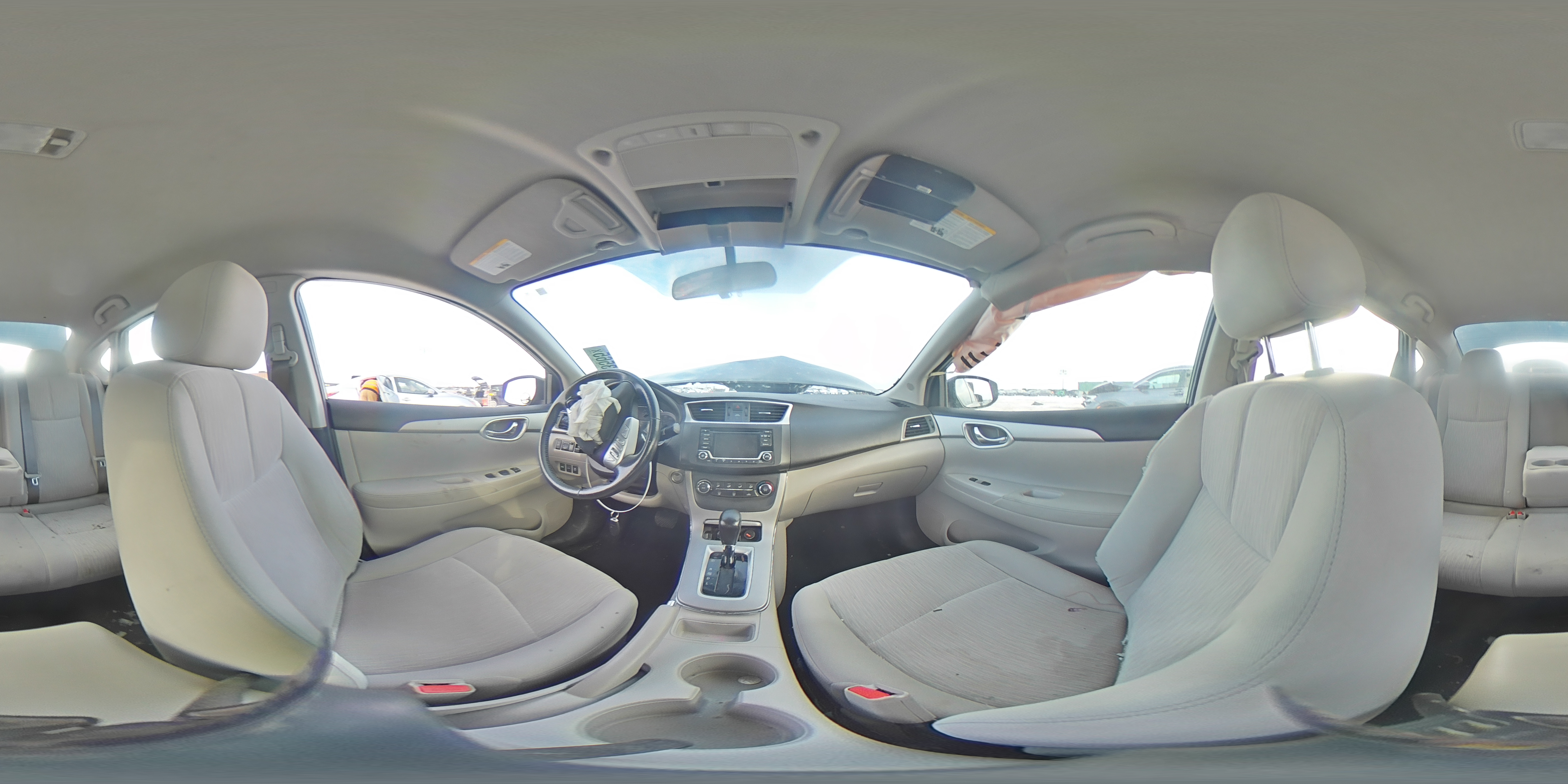2015 Nissan Sentra - Image 13