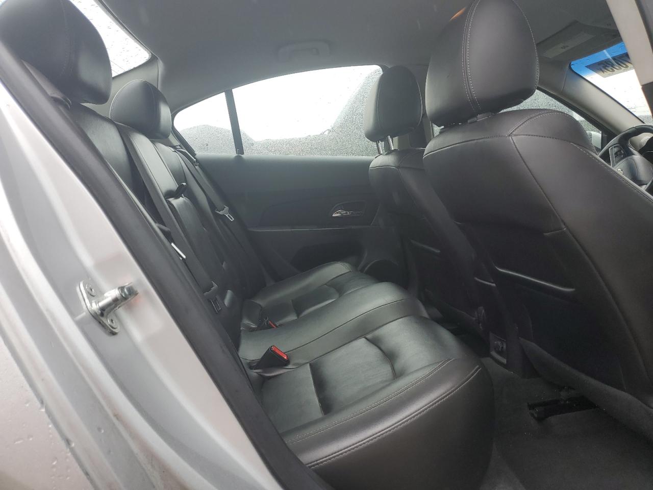 2014 Chevrolet Cruze - Image 10