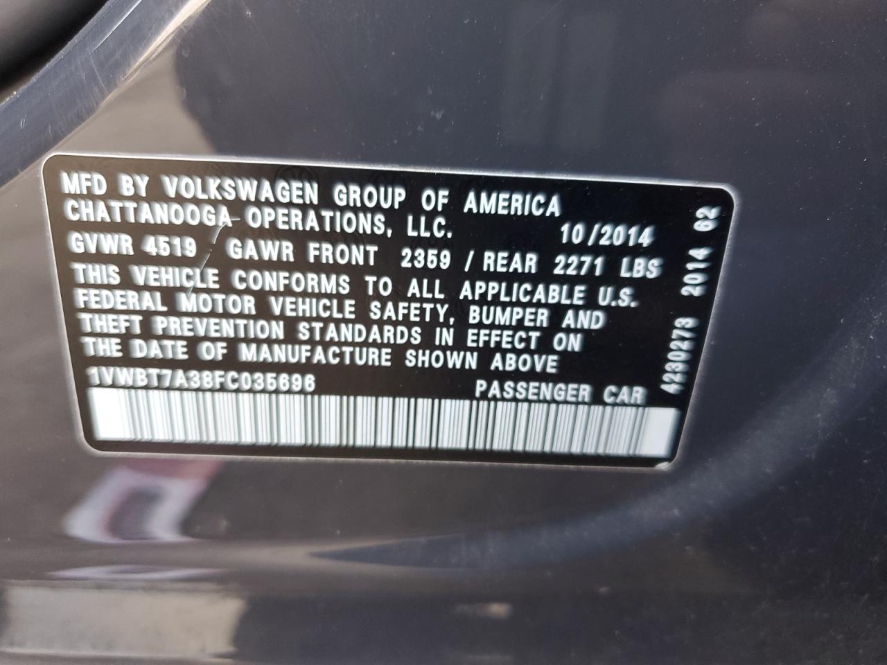 2015 Volkswagen Passat - Image 14