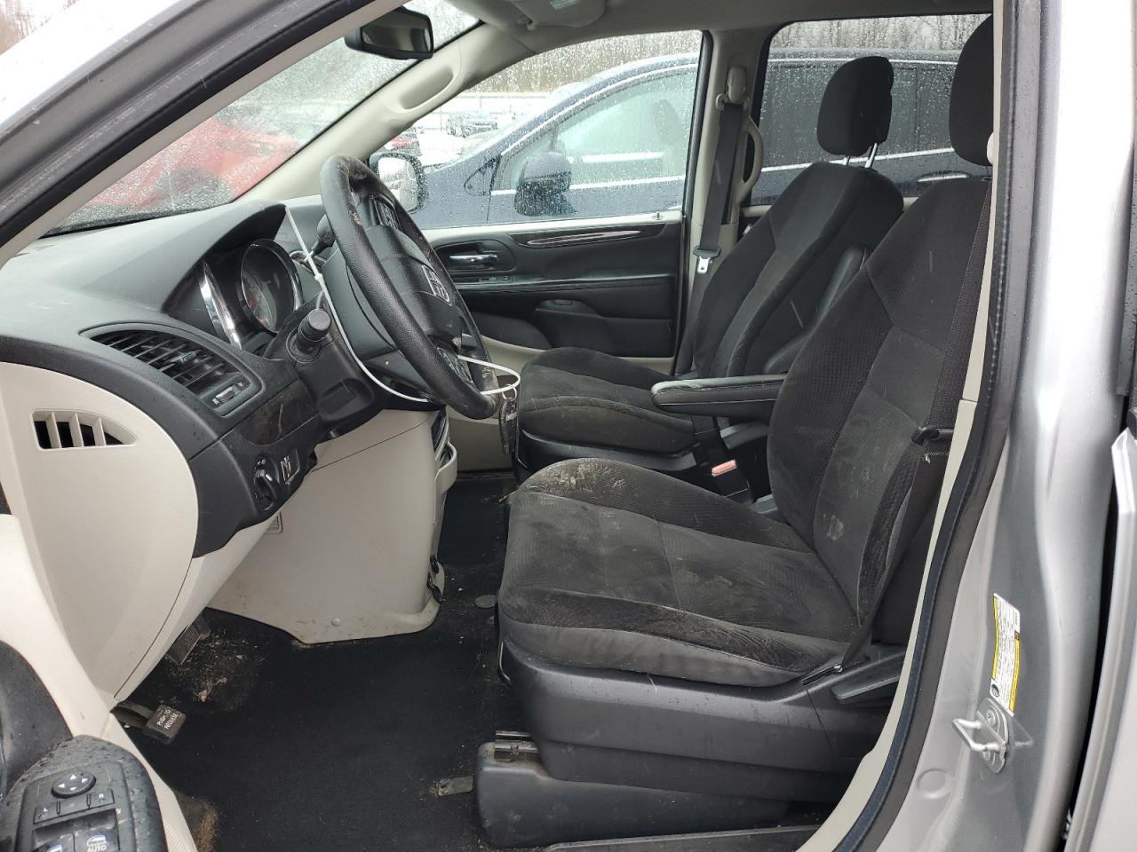 2018 Dodge Caravan - Image 7