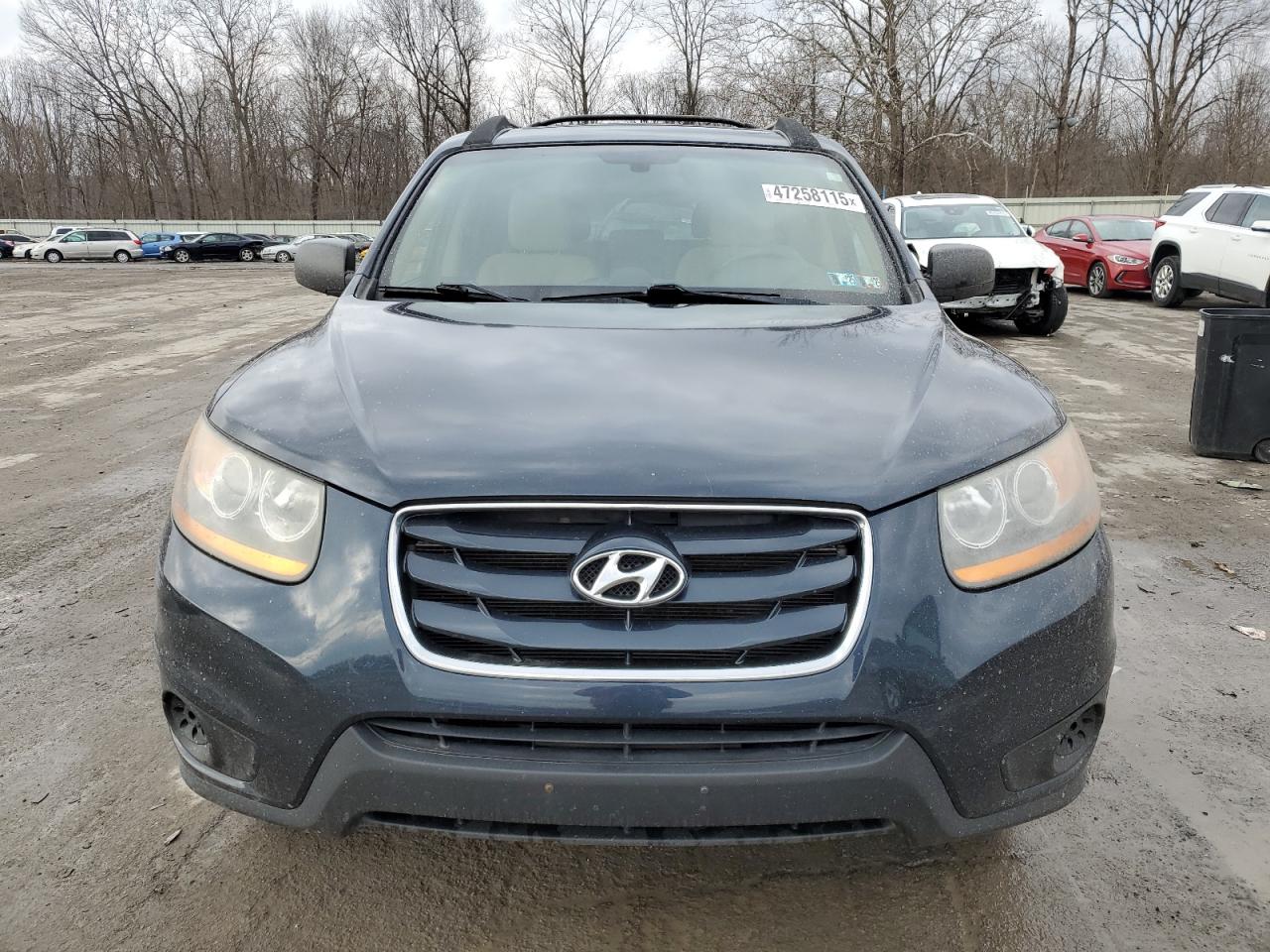 2011 Hyundai Santa Fe - Image 5