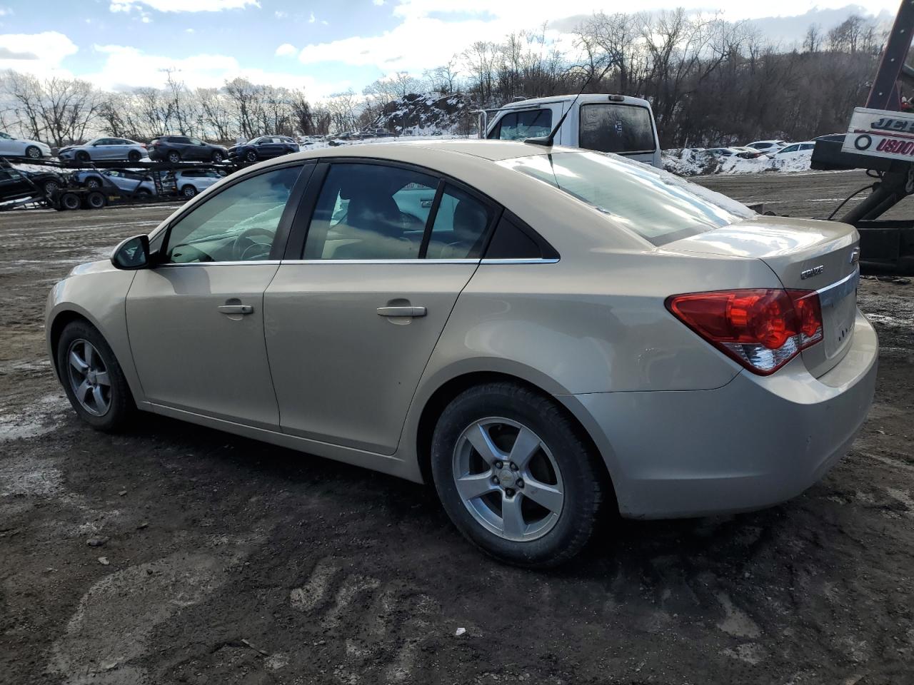 2011 Chevrolet Cruze - Image 2