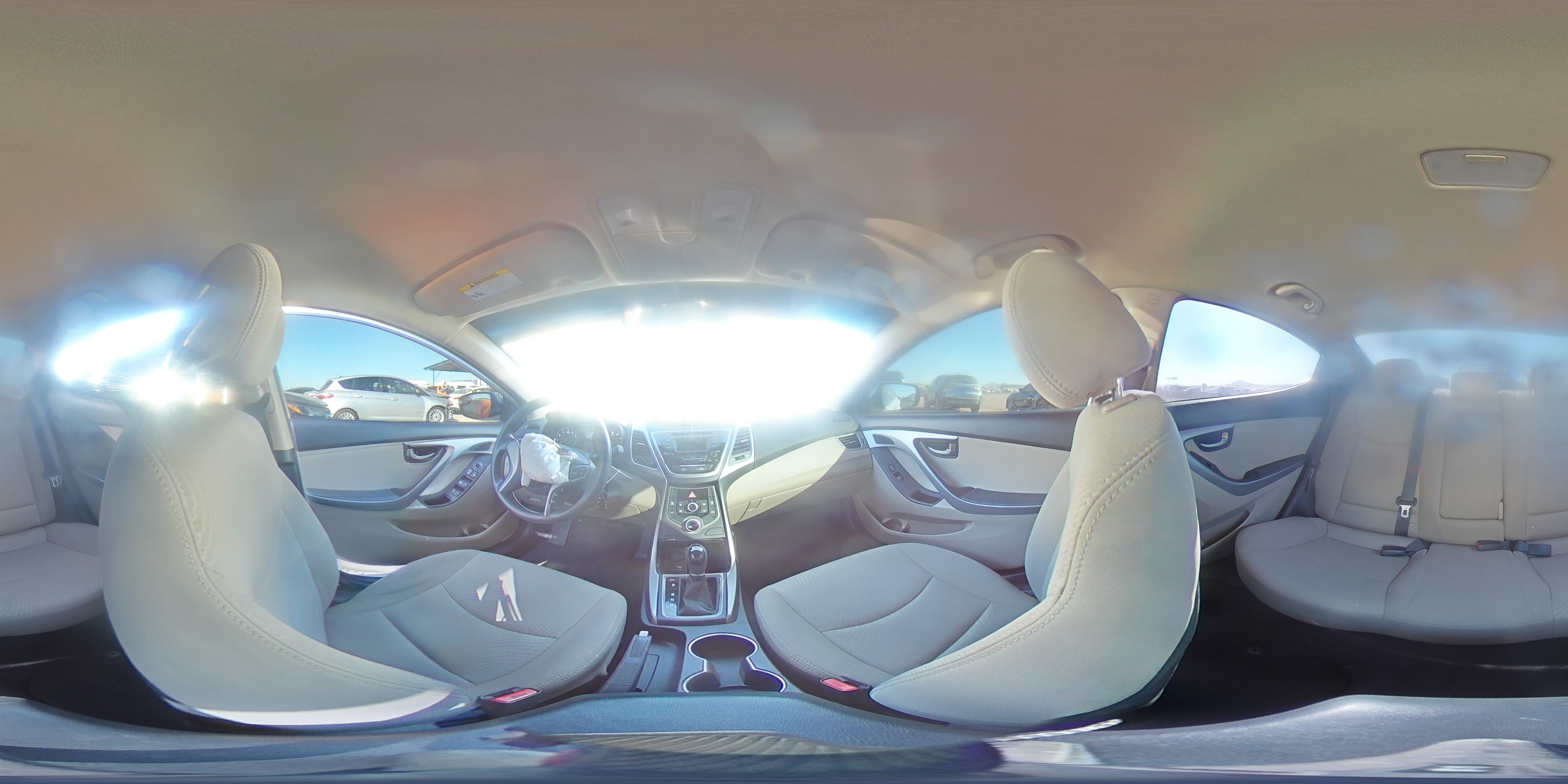2015 Hyundai Elantra - Image 13