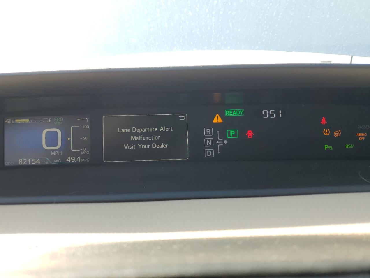 2018 Toyota Prius - Image 9