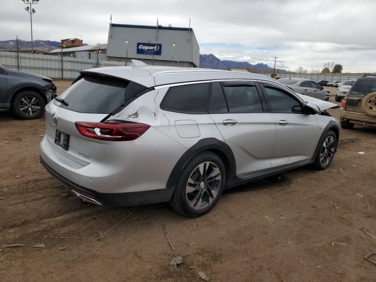 2018 Buick Regal - Image 3