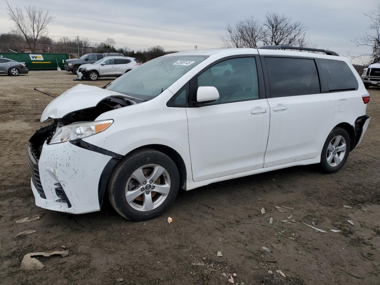 2018 Toyota Sienna - Image 1