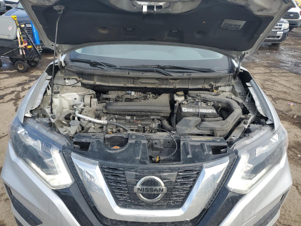 2017 Nissan Rogue - Image 12