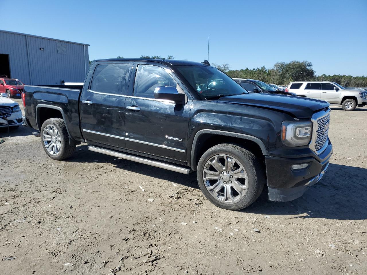 2018 GMC Sierra - Image 4
