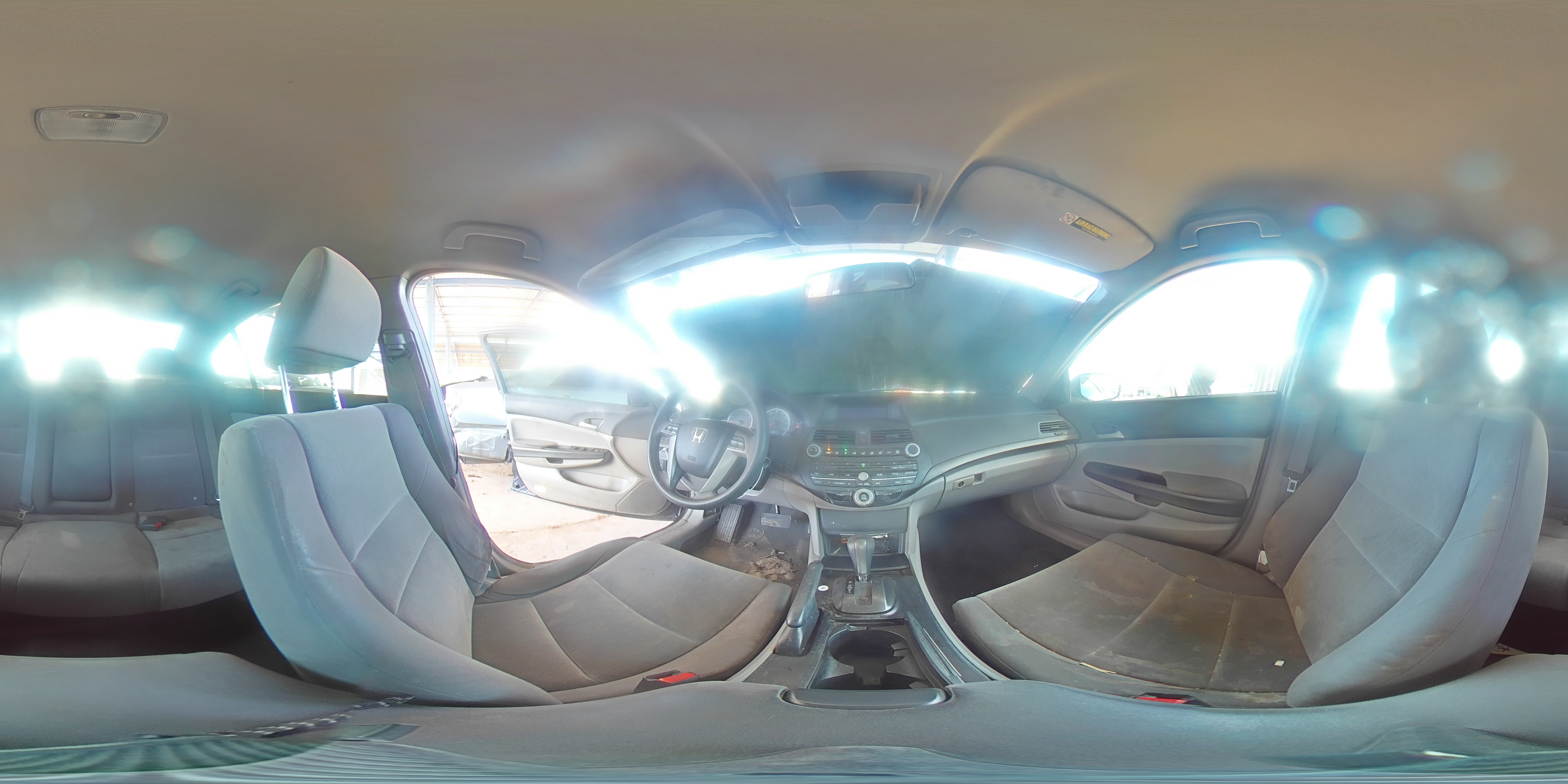 2009 Honda Accord - Image 13