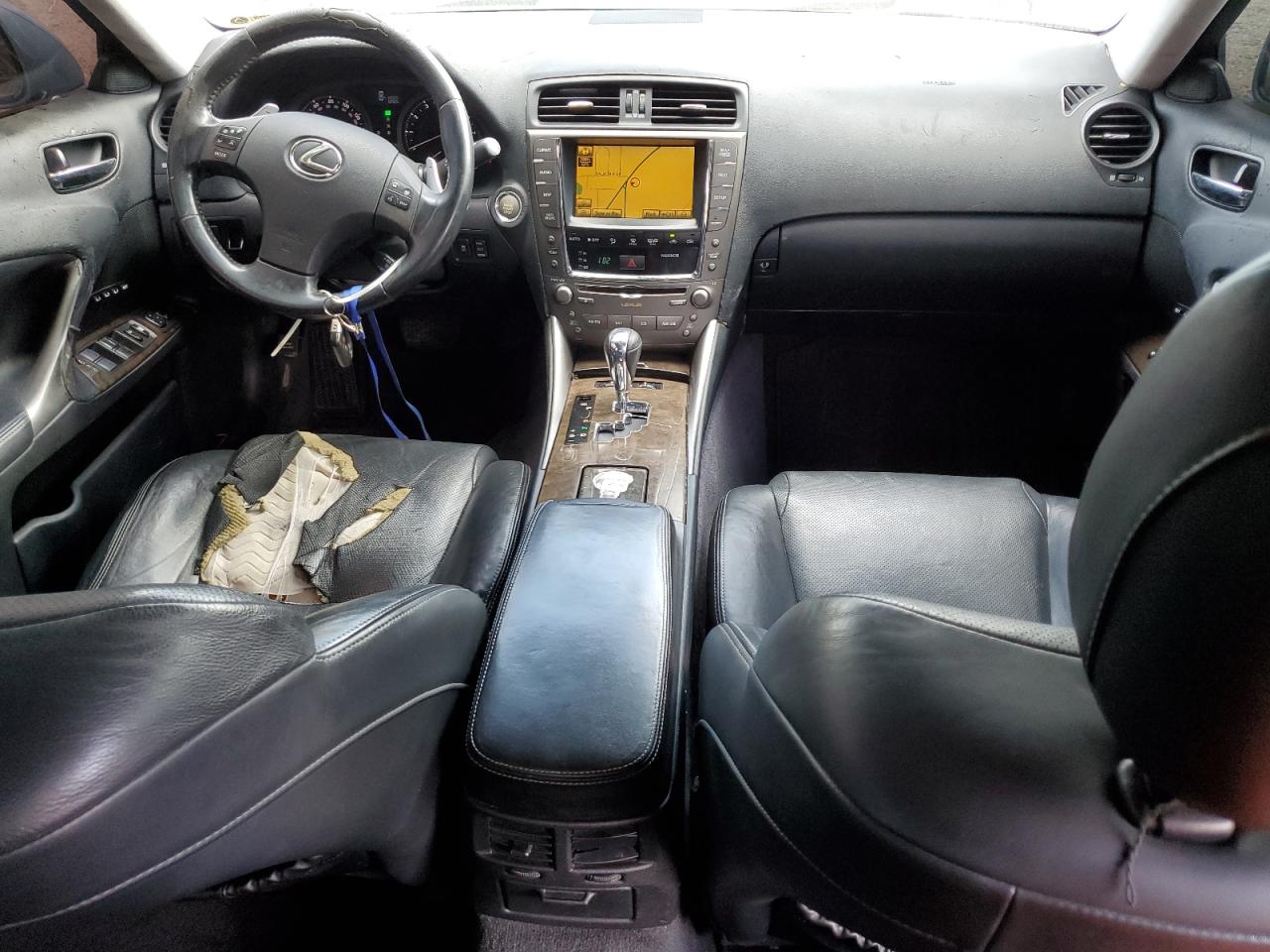 2010 Lexus IS - Image 8