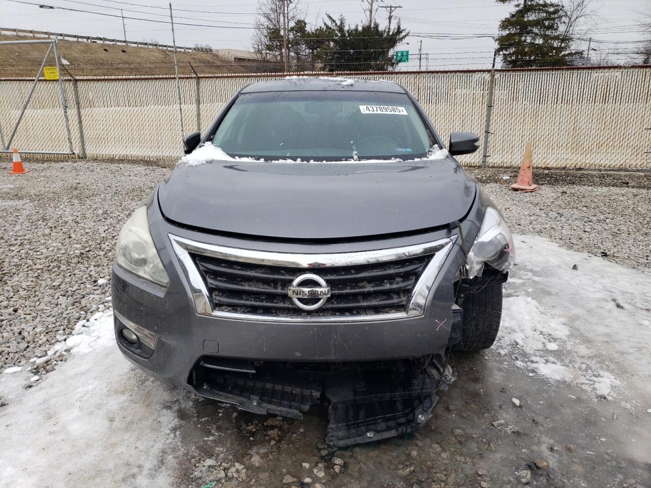2014 Nissan Altima - Image 5