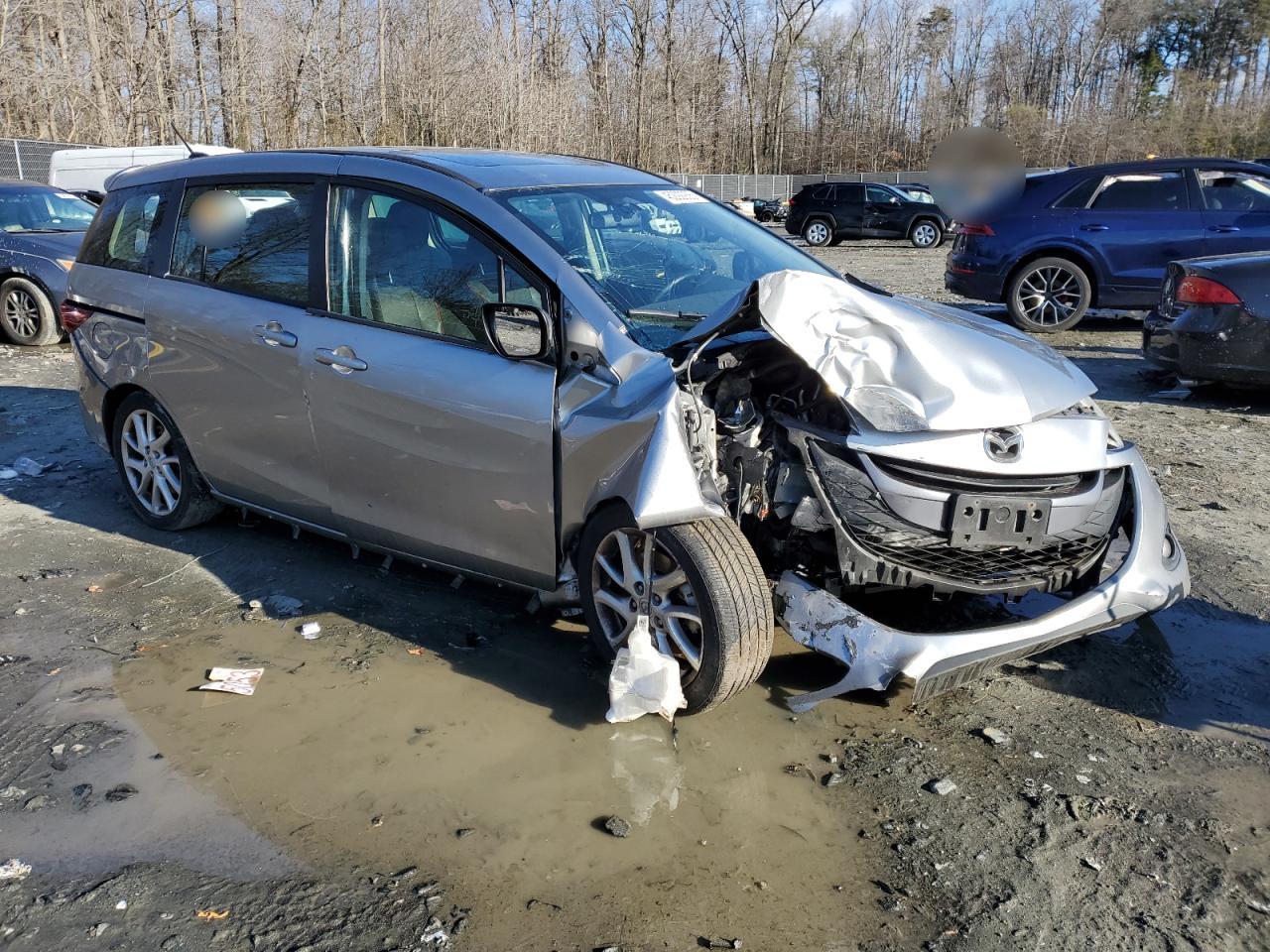 2012 Mazda 5 - Image 4