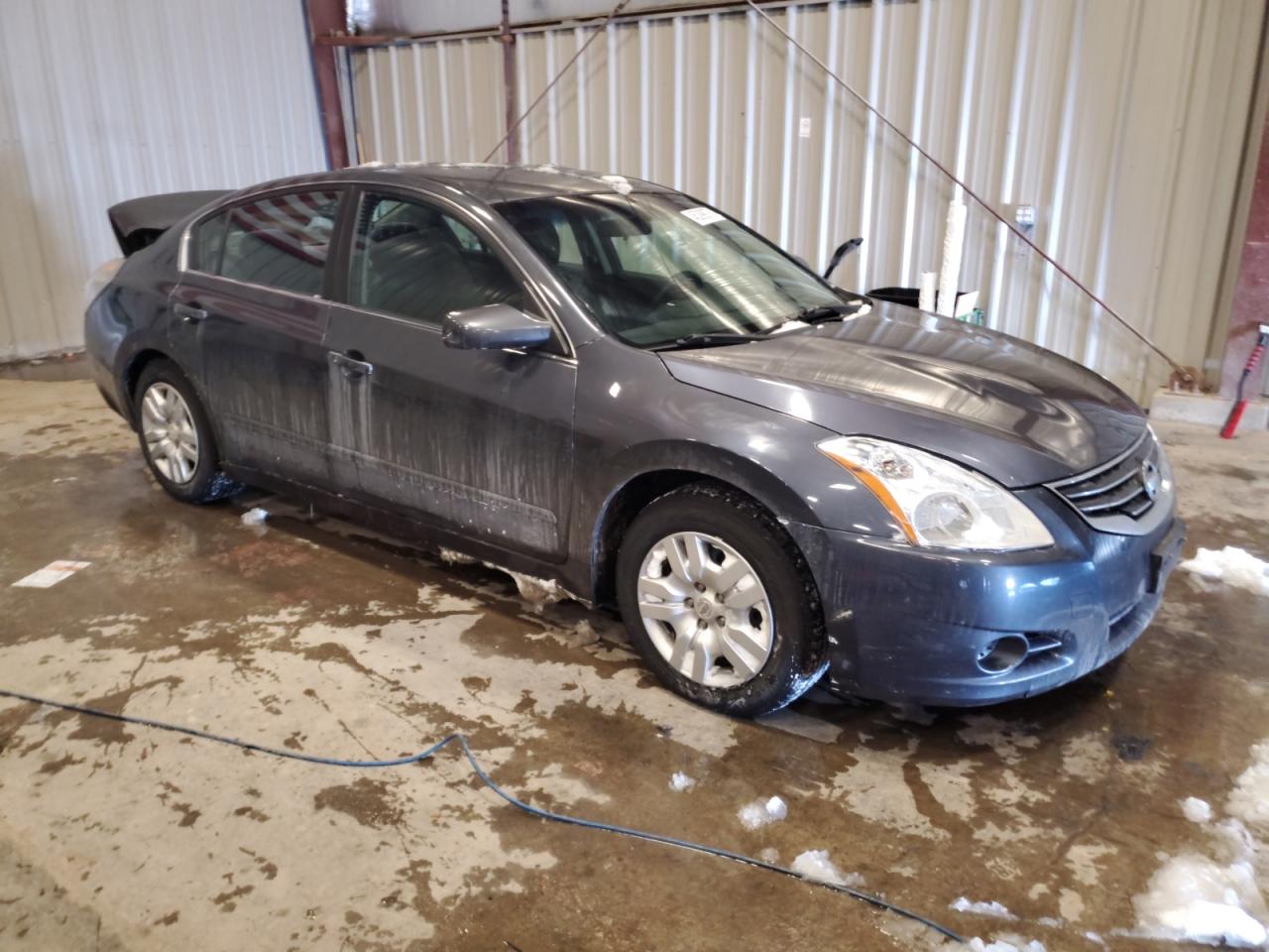 2010 Nissan Altima - Image 4