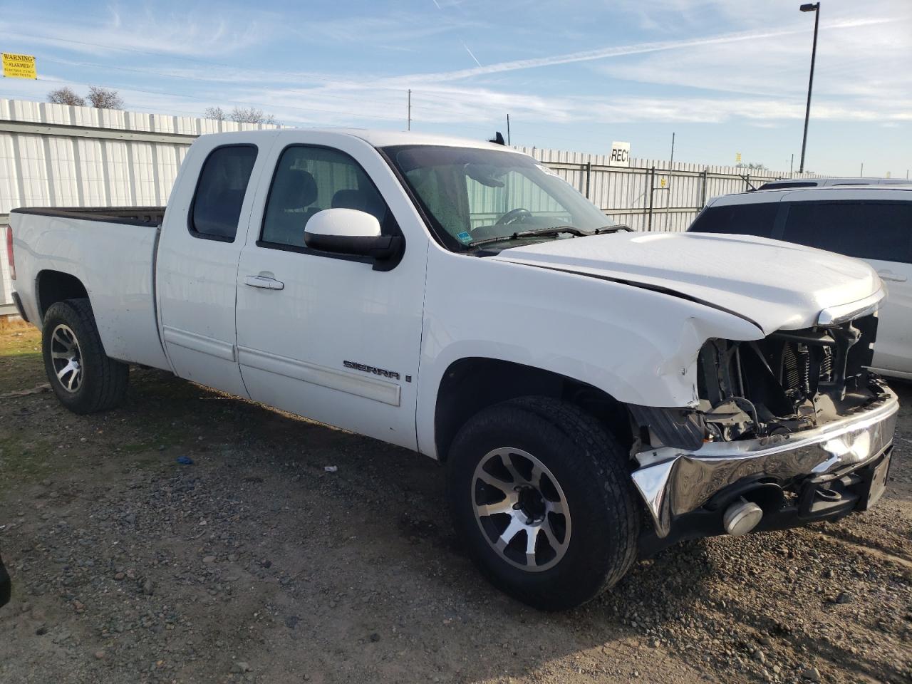 2008 GMC Sierra - Image 4