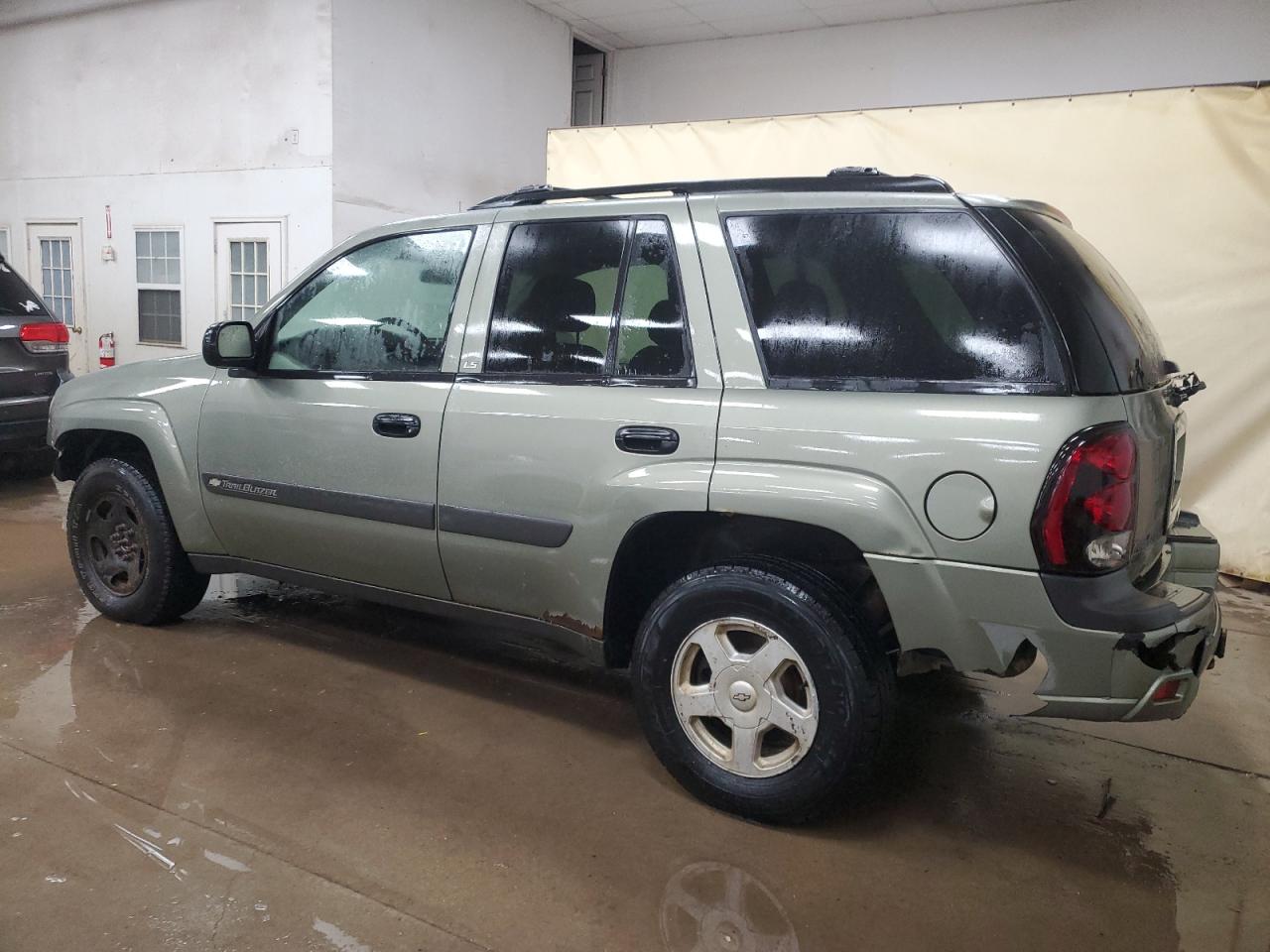 2003 Chevrolet TrailBlazer - Image 2