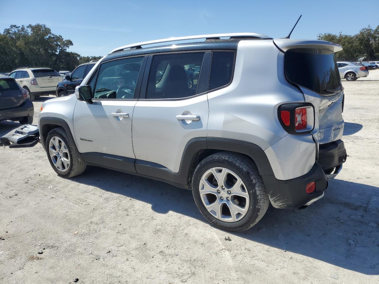 2017 Jeep Renegade - Image 2