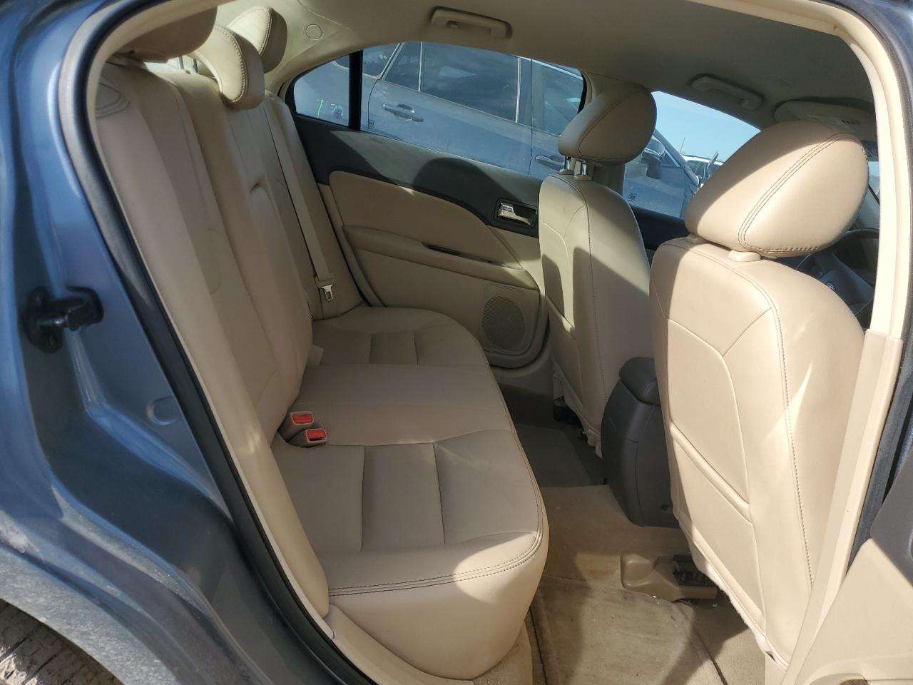 2011 Ford Fusion - Image 10