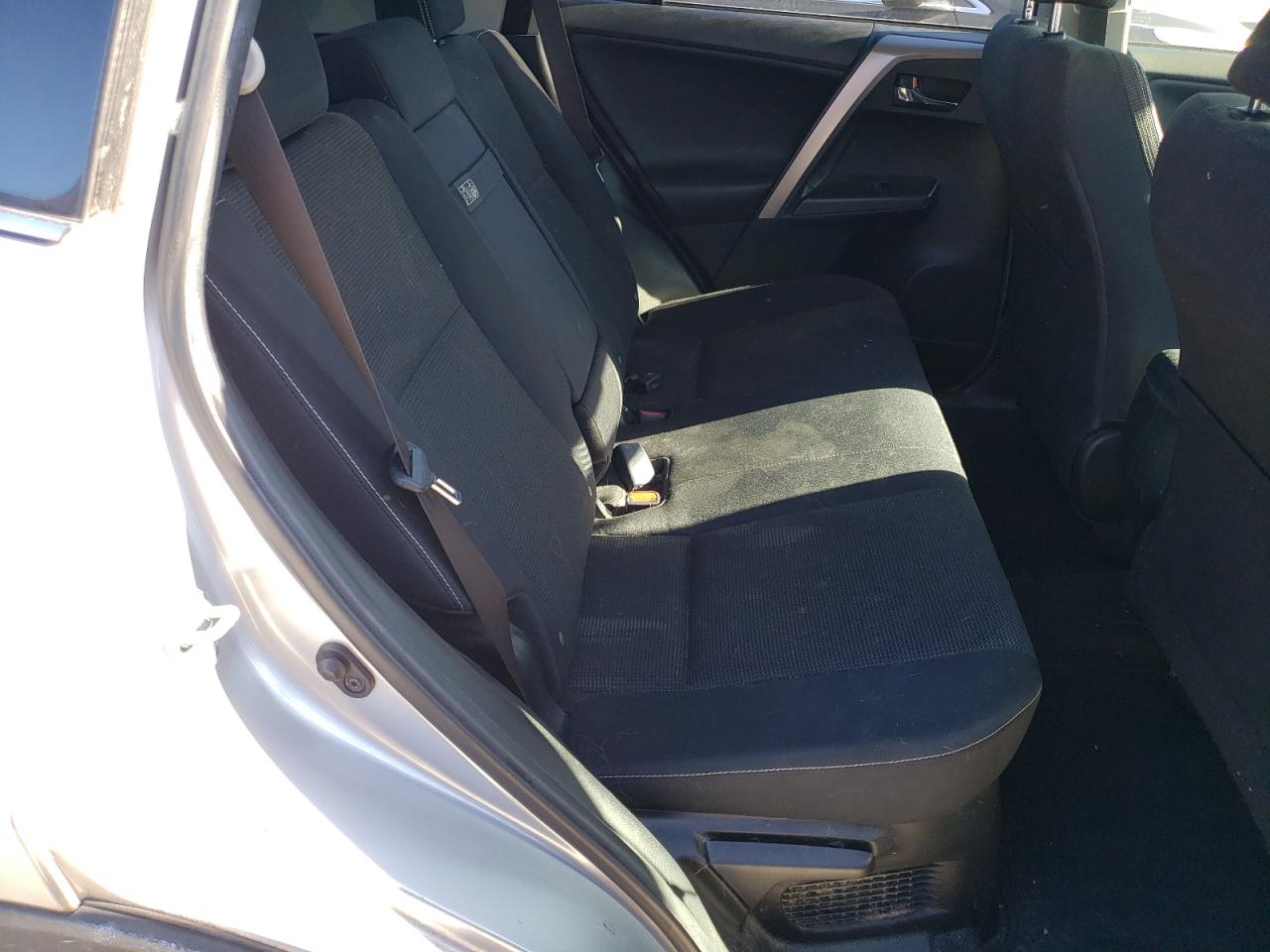 2016 Toyota RAV 4 - Image 10