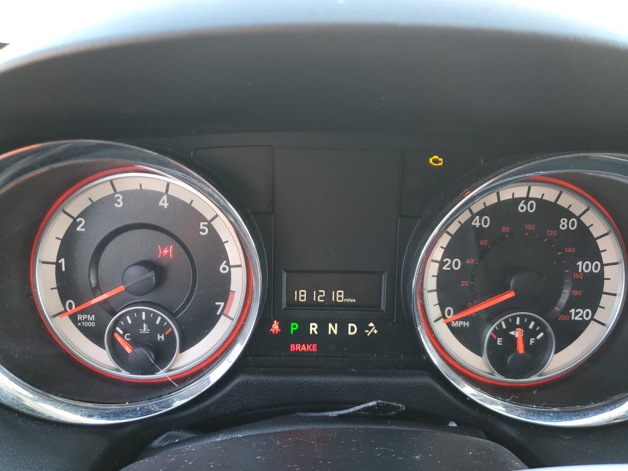 2015 Dodge Caravan - Image 9