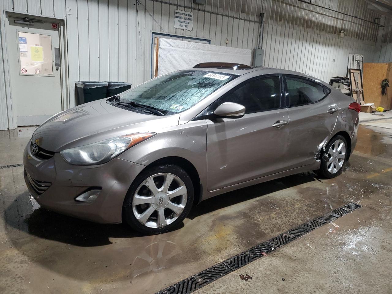 2013 Hyundai Elantra - Image 1