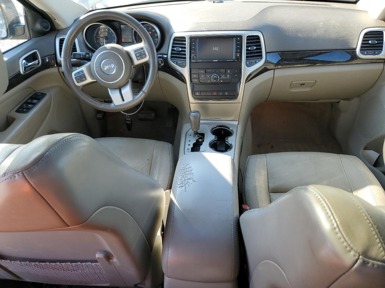 2012 Jeep Grand Cherokee - Image 8