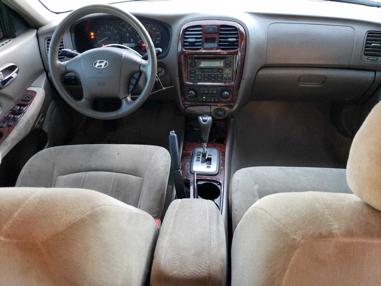 2005 Hyundai Sonata - Image 8