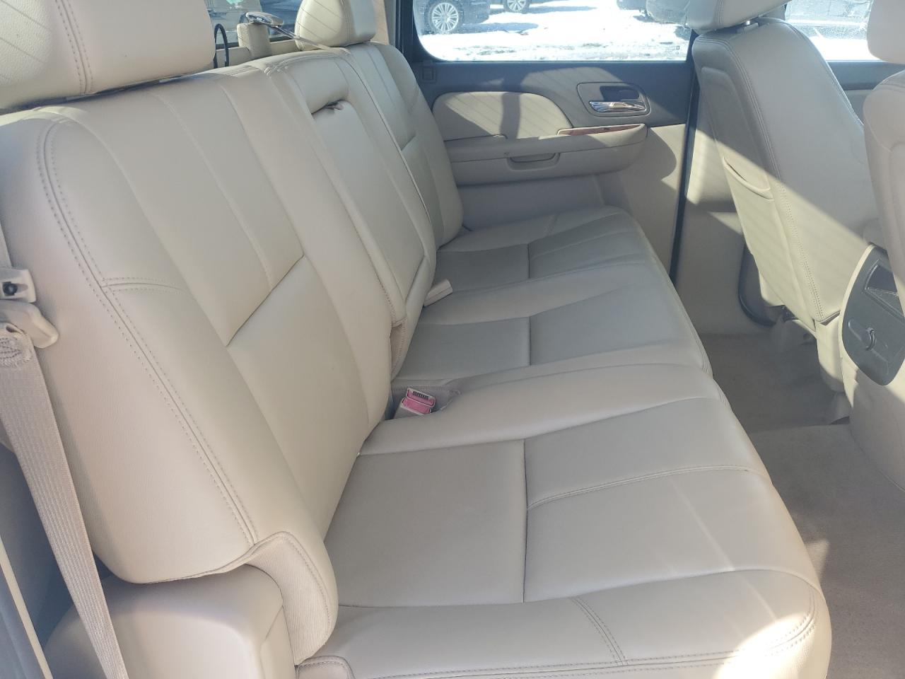 2009 GMC Sierra - Image 10