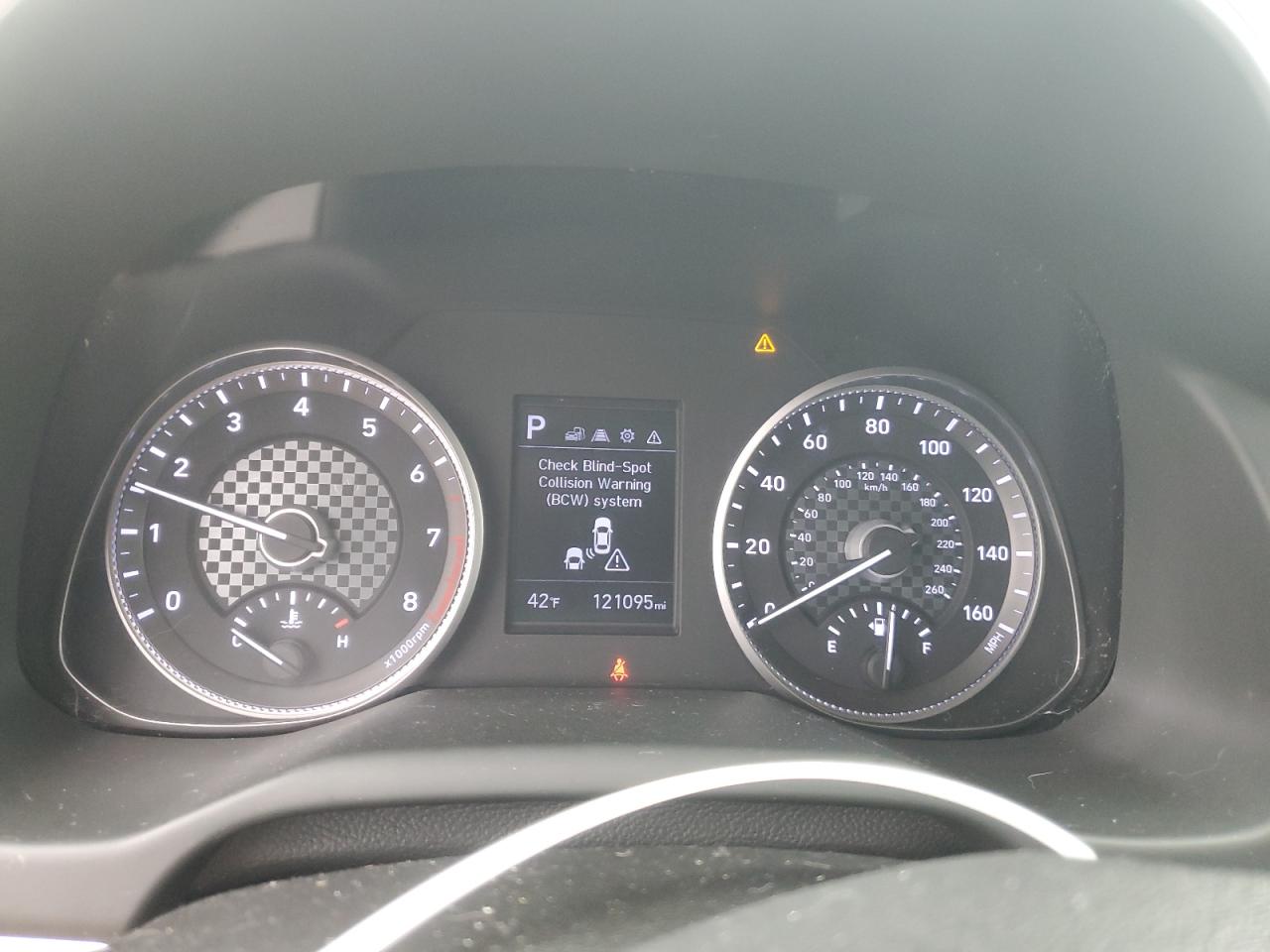 2020 Hyundai Elantra - Image 9